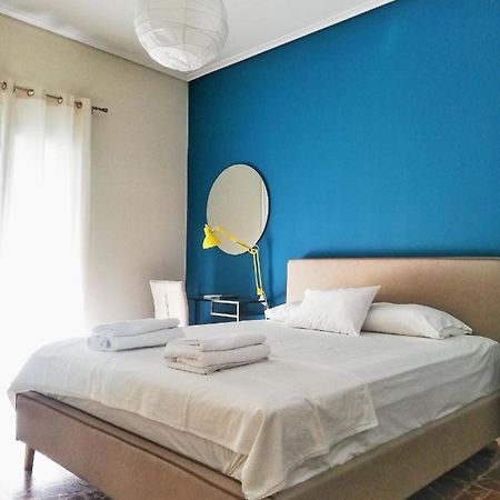 Cosy Retro Apartment Zakynthos Town Exterior photo