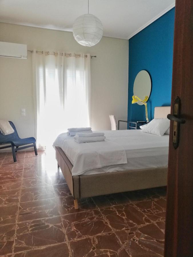 Cosy Retro Apartment Zakynthos Town Exterior photo